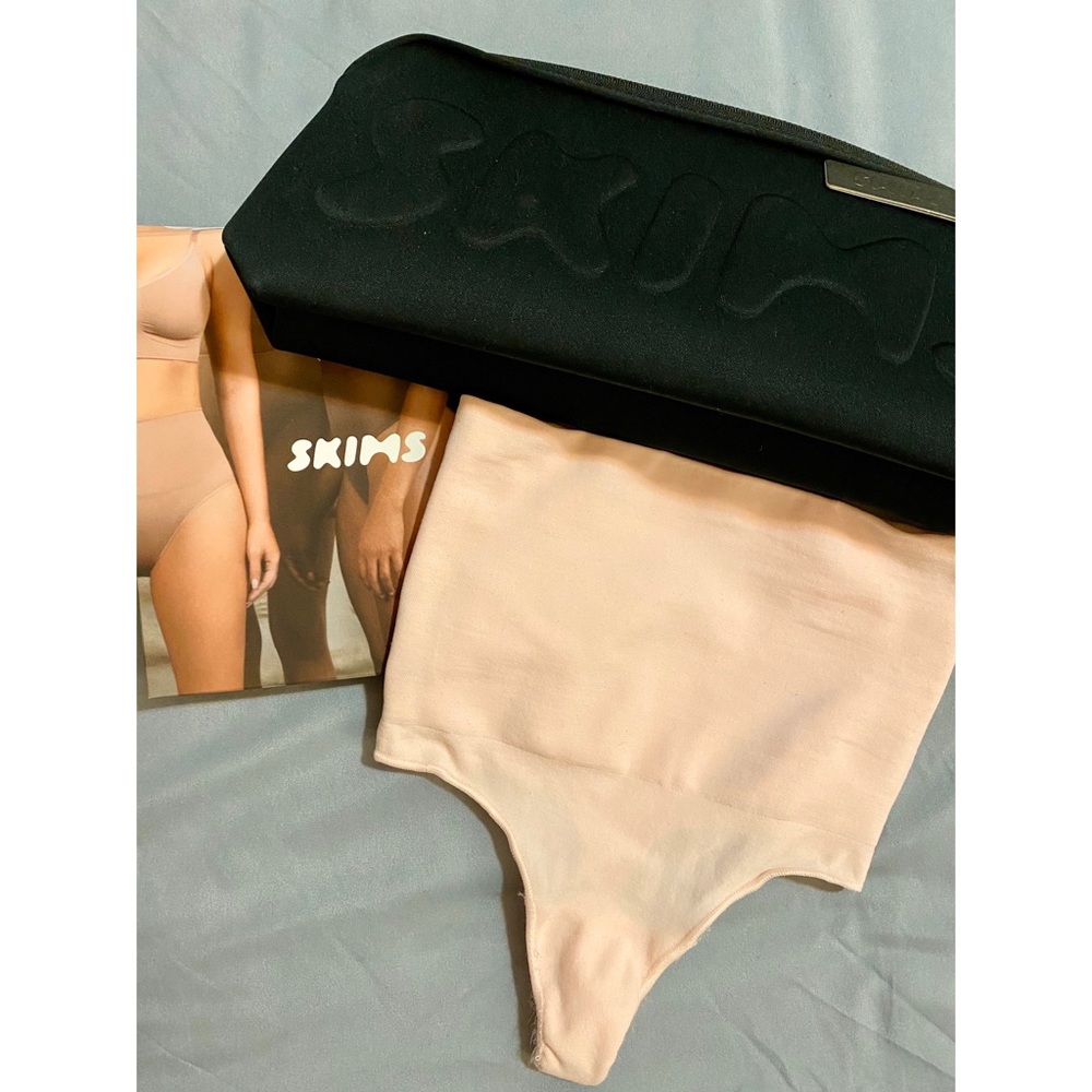 SKIMS NWT Core Control Thong